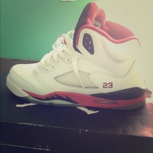 Air Jordan 5